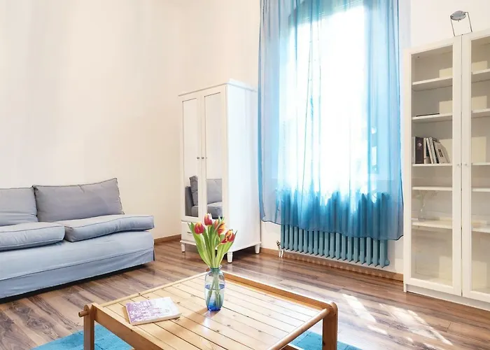 Guesthost - Zanolini Daire Bolonya